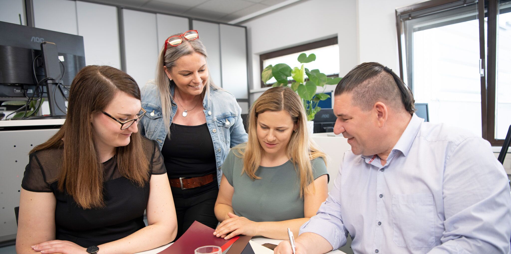 Staatsdruckerei MitarbeiterInnen bei Besprechung